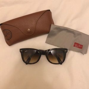 Folding Wayfarer Sunglasses